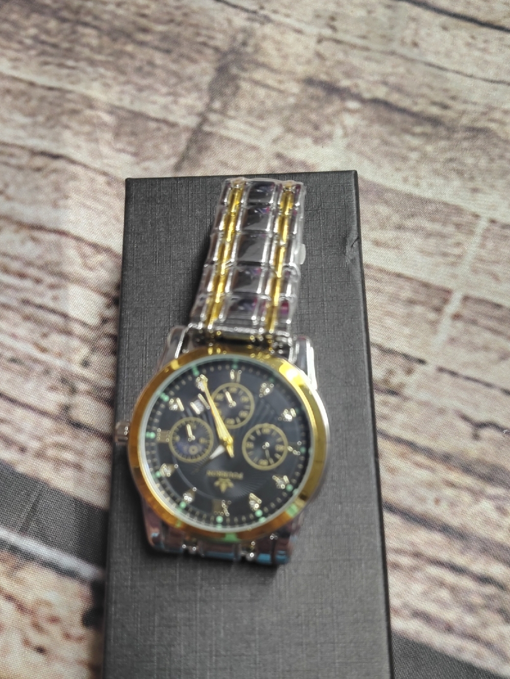 Classic Two-Tone Dress Watch for Men - Black Dial